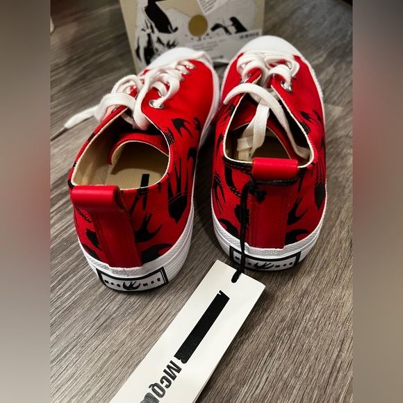 New Alexander McQueen MCQ swallow low top sneakers red - Picture 3 of 4